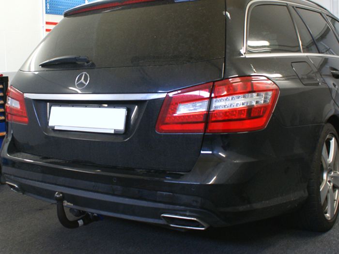 Anhängerkupplung für Mercedes-E-Klasse Kombi W 212, spez. m. AMG Sport o. Styling Paket, nicht Erdgas, Baureihe 2011- V-abnehmbar